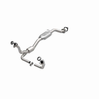 MagnaFlow Direct Fit Catalytic Converter 01-05 Chevy Blazer 4.3L 2WD
