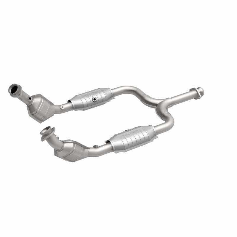 MagnaFlow Direct Fit Catalytic Converter 01-04 Ford Mustang 3.8L CA
