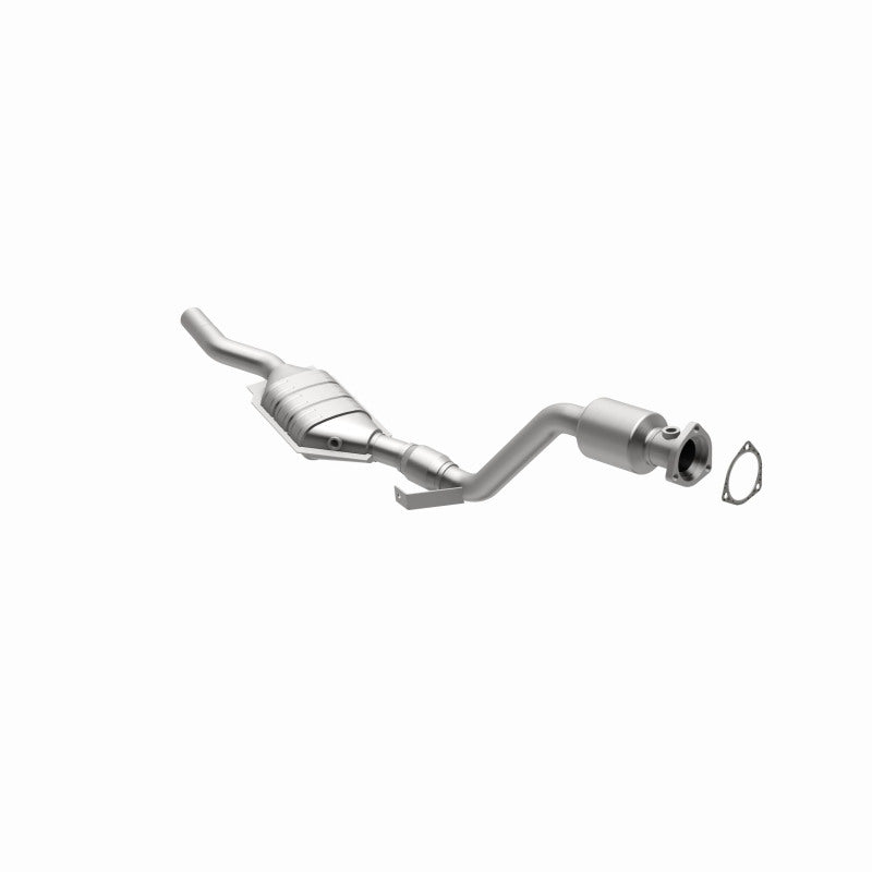MagnaFlow Direct Fit Catalytic Converter 03 Volkswagen Passat 2.8L
