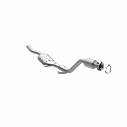 MagnaFlow Direct Fit Catalytic Converter 03 Volkswagen Passat 2.8L