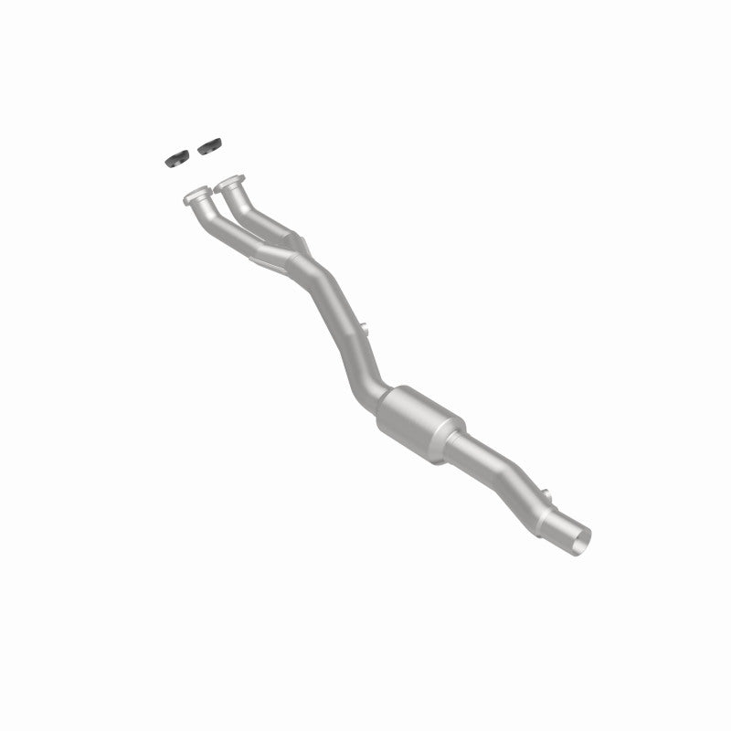 MagnaFlow Direct Fit Catalytic Converter OEM 96-98 BMW 740iL 4.4L