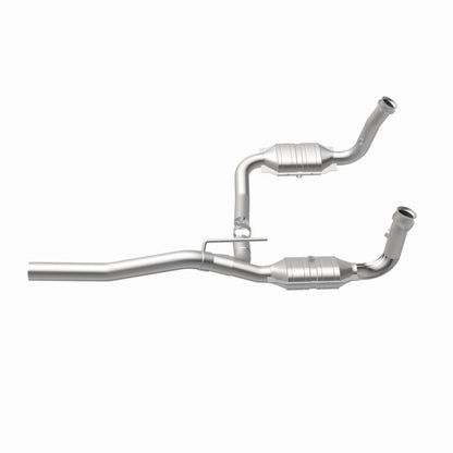 MagnaFlow Direct Fit Catalytic Converter 2009-2012 Dodge Nitro 3.7L Underbody