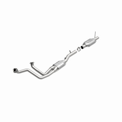 MagnaFlow Direct Fit Catalytic Converter 96 Ford F-150 4.9L I-6