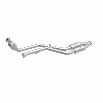 MagnaFlow Direct Fit Catalytic Converter 99-00 Mercedes CLK320 3.2L