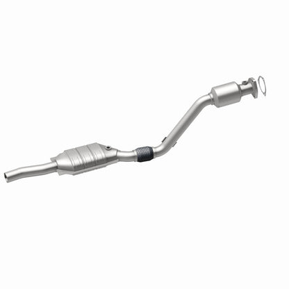 MagnaFlow Direct Fit Catalytic Converter 03 Volkswagen Passat 2.8L