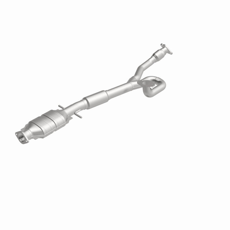 MagnaFlow Direct Fit Catalytic Converter 10-14 LaCrosse 3.0/3.6L