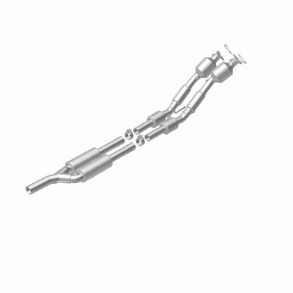 MagnaFlow Direct Fit Catalytic Converter 2012-2015 Passat (B7) 3.6L V6 OEM Grade