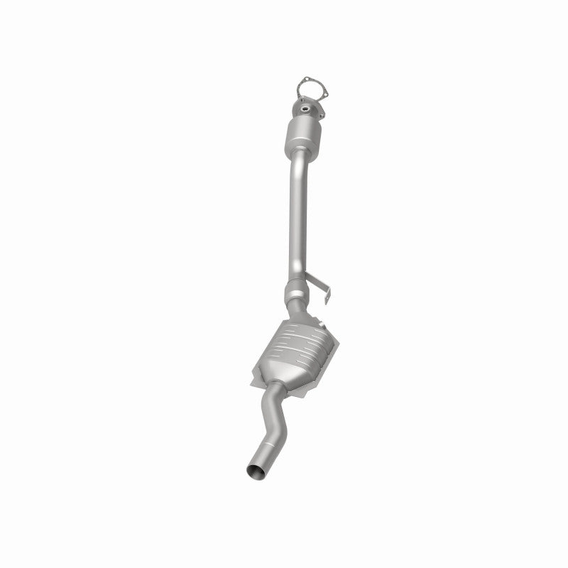 MagnaFlow Direct Fit Catalytic Converter 03 Volkswagen Passat 2.8L