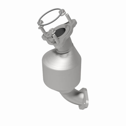 MagnaFlow Direct Fit Catalytic Converter 2010-2011 LaCrosse 3.6 L Underbody