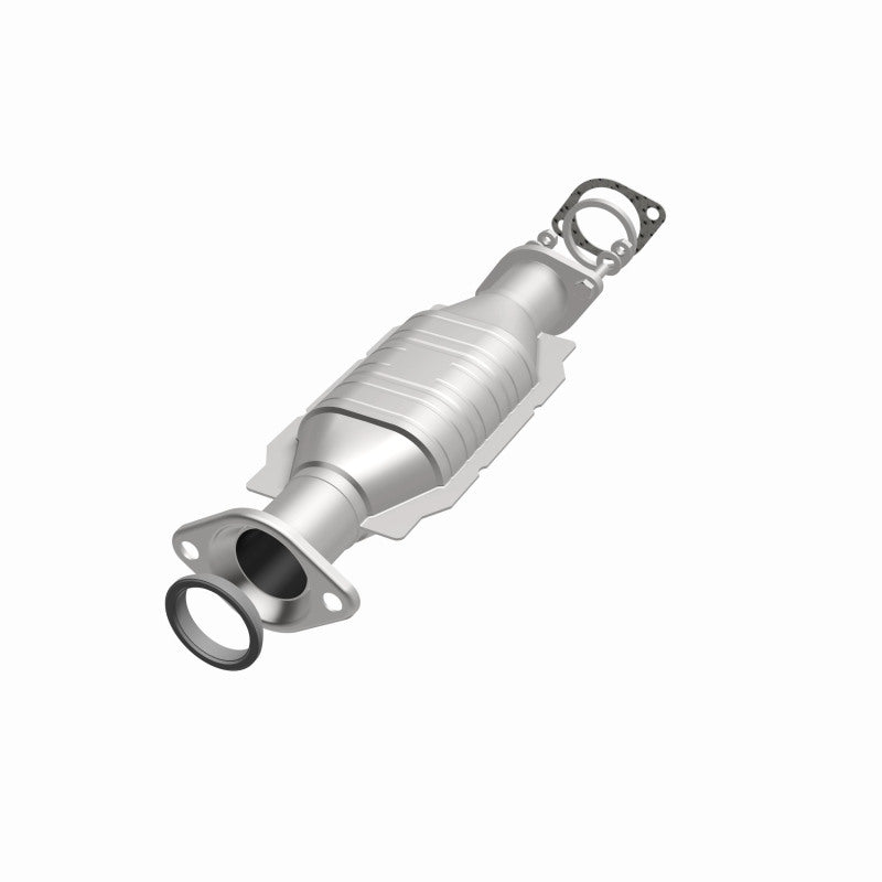 MagnaFlow Direct Fit Catalytic Converter 2003-2006 MONTERO 3.8 L Underbody