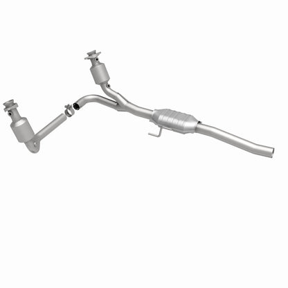 MagnaFlow Direct Fit Catalytic Converter 00-03 Dodge Dakota 2WD 4.7L