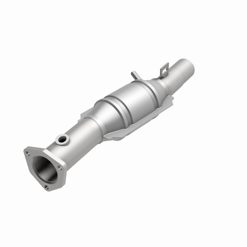 MagnaFlow Direct Fit Catalytic Converter 95 Volkswagen Golf 2.8L