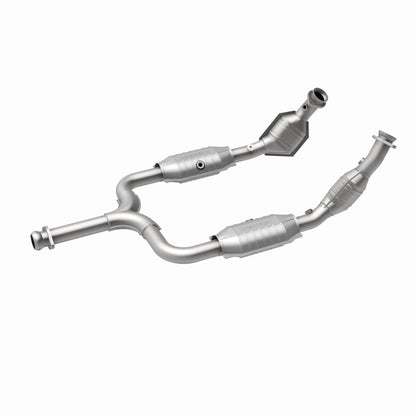 MagnaFlow Direct Fit Catalytic Converter 01-04 Ford Mustang 3.8L CA