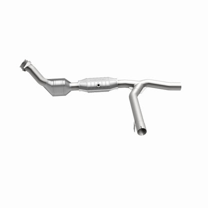 MagnaFlow Direct Fit Catalytic Converter 00-01 Ford F-150 4.6L 2wd