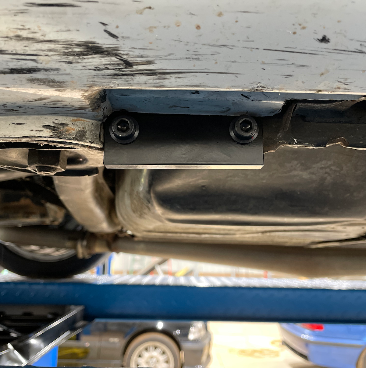 Race German -  E30 Rear Jack Points