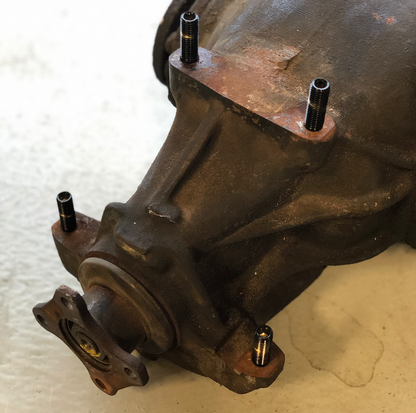 Race German -  HD E30 Differential Stud Kit