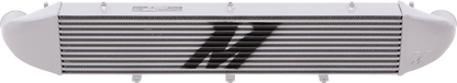 Mishimoto 2014-2016 Ford Fiesta ST 1.6L Kit de intercooler de montaje frontal (plateado) con tubos (plateado)