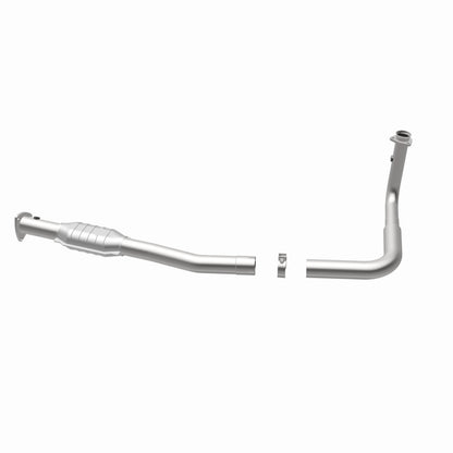 MagnaFlow Direct Fit Catalytic Converter 97-00 GM Van 5.7L Lf