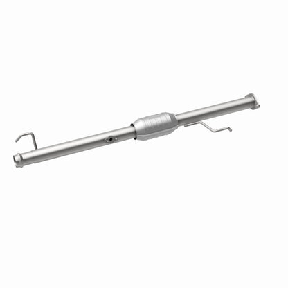 MagnaFlow Direct Fit Catalytic Converter 00-04 Tundra 3.4L rear OEM