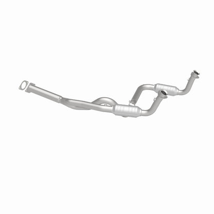 MagnaFlow Direct Fit Catalytic Converter 00 Chevy Express 1500 5.7L