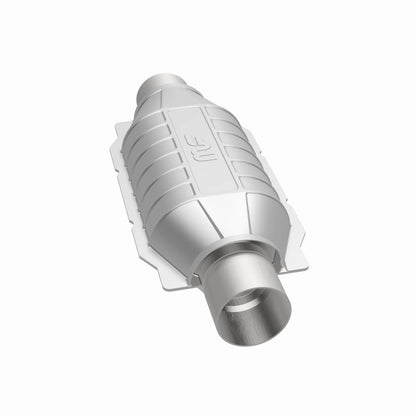 MagnaFlow Universal Catalytic Converter 2.25in Inlet/Outlet Center/Center Oval Rear (California)