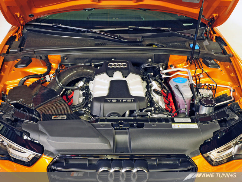 AWE Tuning B8 3.0T Depósito ColdFront