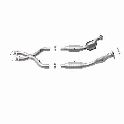 MagnaFlow Direct Fit Catalytic Converter 99-04 Mustang 4.6L 49S
