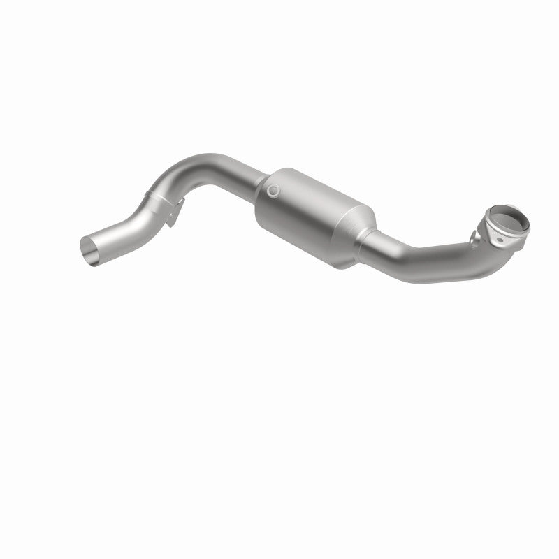 MagnaFlow Direct Fit Catalytic Converter 05-06 Lincoln Navigator 5.4L