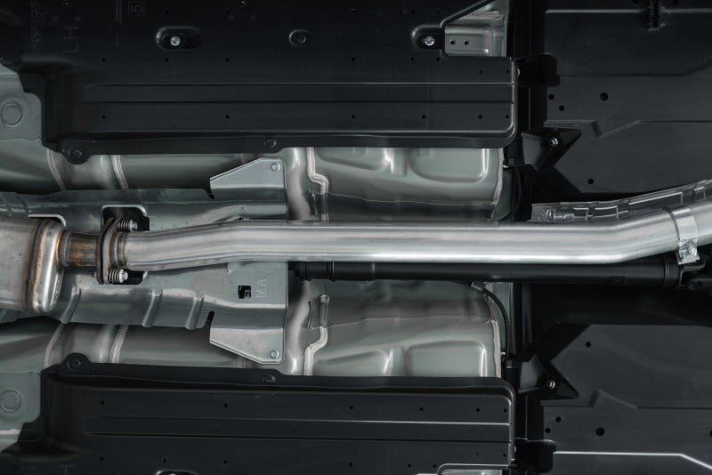 MBRP 15-19 Subaru WRX 2.0L/STI 2.5L 3in Salida trasera doble dividida con puntas CF de 3.5in - T304 Street Version