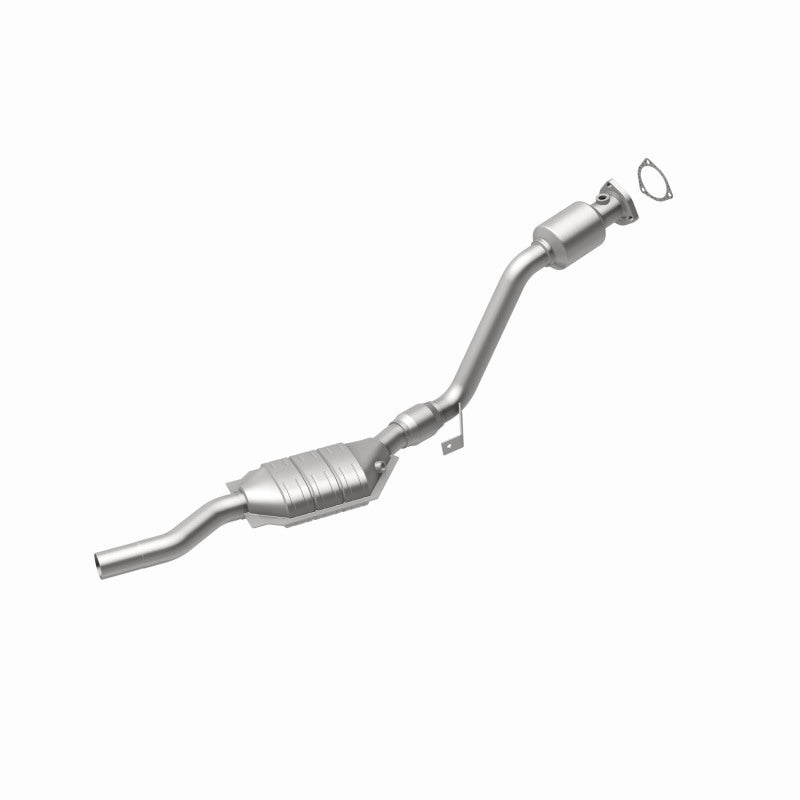 MagnaFlow Direct Fit Catalytic Converter 03 Volkswagen Passat 2.8L
