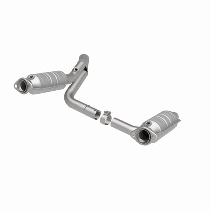 MagnaFlow Direct Fit Catalytic Converter RAIDER- 2006 8 4.7L OEM