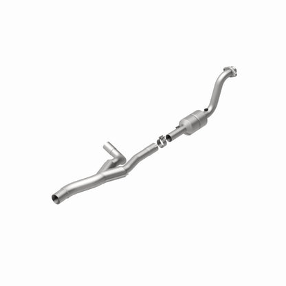 MagnaFlow Direct Fit Catalytic Converter 04-06 Dodge Durango 5.7L Passenger Side