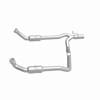 MagnaFlow Direct Fit Catalytic Converter 2009-2012 E-150 5.4 L Underbody