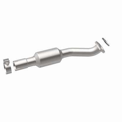 MagnaFlow Direct Fit Catalytic Converter 09-12 Toyota RAV4 2.5 3.5 Underbody