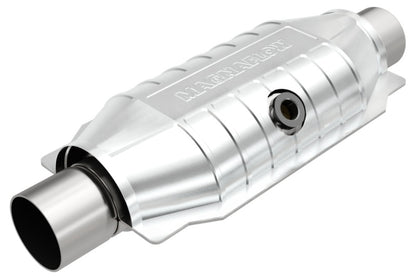MagnaFlow Universal Catalytic Converter 2.50 Mid O2 Rear