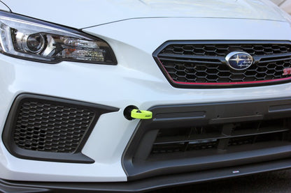 Perrin 18-21 WRX/STI / 13-20 BRZ / 17-20 Toyota 86 Kit de gancho de remolque delantero - amarillo neón