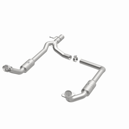 MagnaFlow Direct Fit Catalytic Converter 2009-2012 E-150 5.4 L Underbody