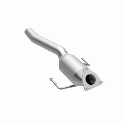 MagnaFlow Direct Fit Catalytic Converter 04-07 VW Touareg 4.2L Passenger Side
