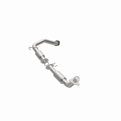 MagnaFlow Direct Fit Catalytic Converter 08-15 Toyota Sequoia