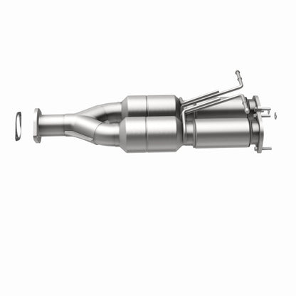 MagnaFlow Direct Fit Catalytic Converter 05-11 Volvo XC90 4.4L