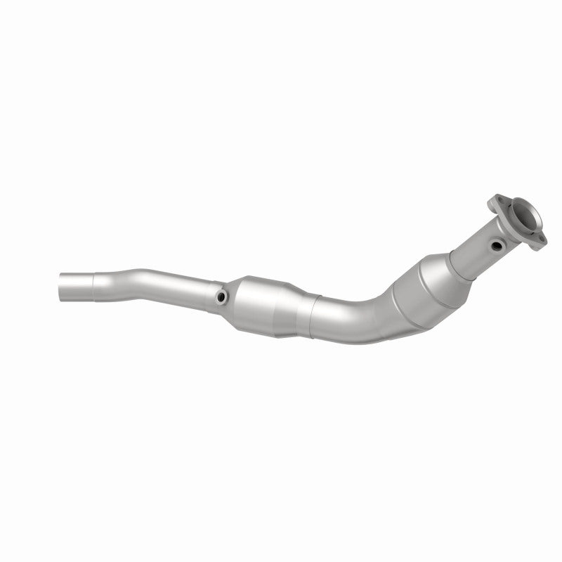 MagnaFlow Direct Fit Catalytic Converter 05-08 LR3/RR Sport Driver Side