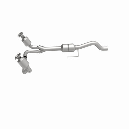 MagnaFlow Direct Fit Catalytic Converter 00-03 Durango 4WD 4.7L
