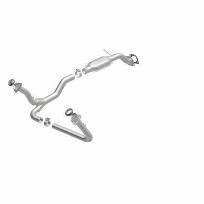 MagnaFlow Direct Fit Catalytic Converter 00-05 Blazer 4WD 4.3L