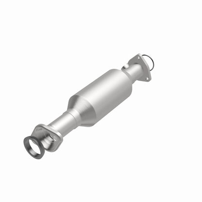 MagnaFlow Direct Fit Catalytic Converter 97-01 Honda CR-V 2.0L