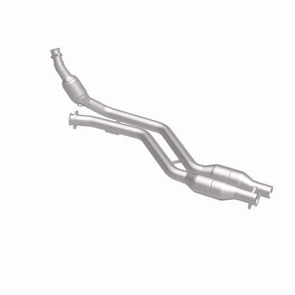 MagnaFlow Direct Fit Catalytic Converter 02-03 Mercedes CLK430 4.3L Passenger Side