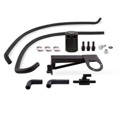Mishimoto 2016+ Ford Focus RS Kit de lata de captura de aceite con deflector - Negro