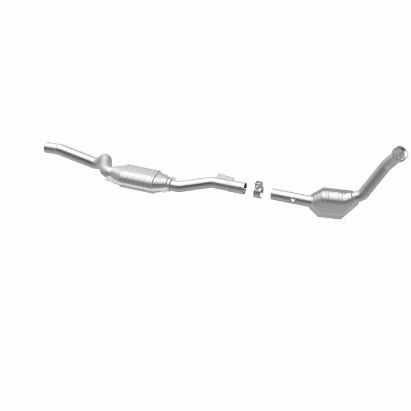 MagnaFlow Direct Fit Catalytic Converter 2003 ML350 3.7L Underbody