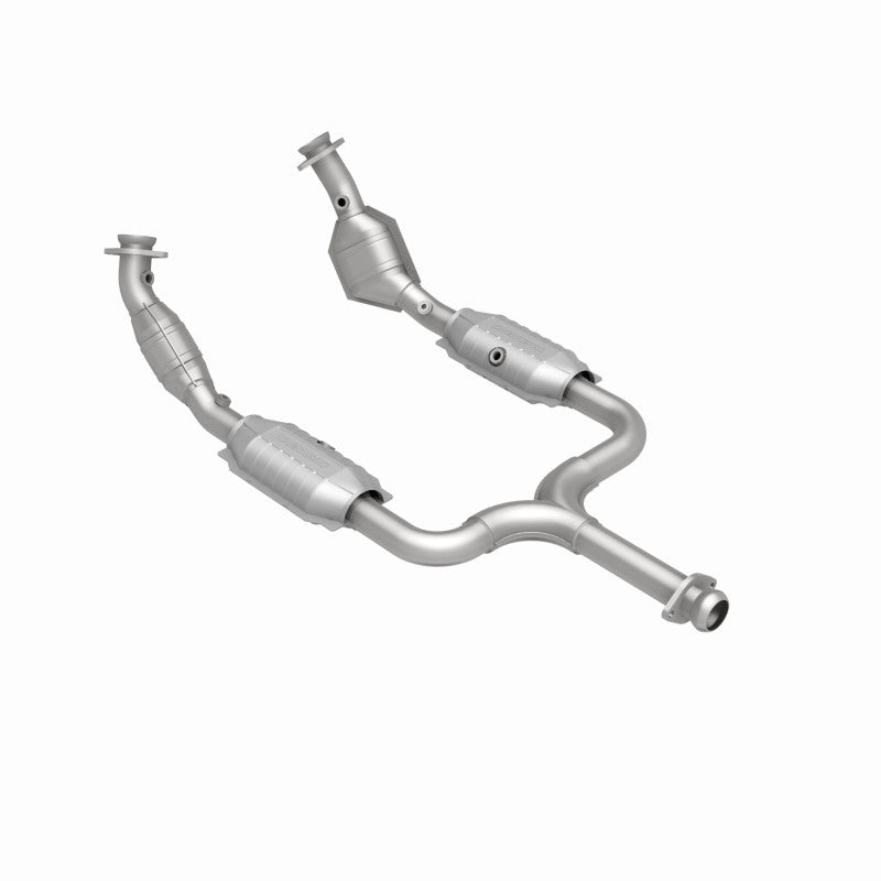 MagnaFlow Direct Fit Catalytic Converter 99/01-03 Ford Mustang 3.8L