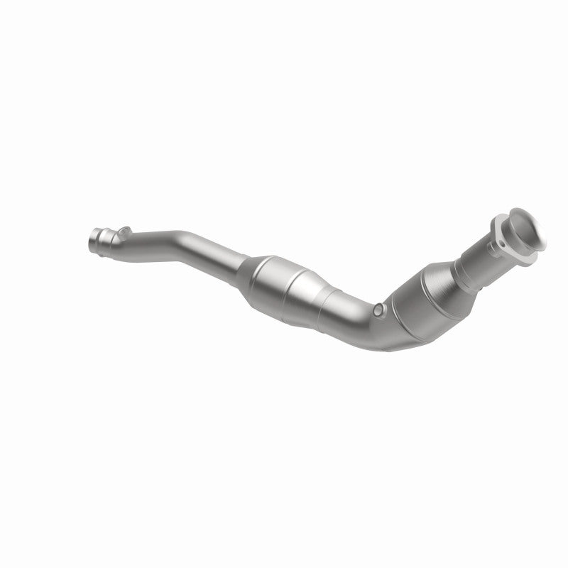MagnaFlow Direct Fit Catalytic Converter 2014-2016 Land Rover LR4 V6 3 OEM Underbody