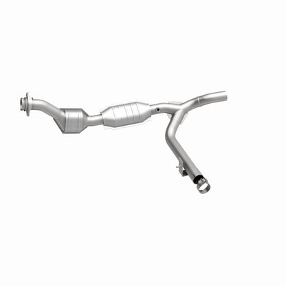 MagnaFlow Direct Fit Catalytic Converter 99 Ford F-150 4.6L
